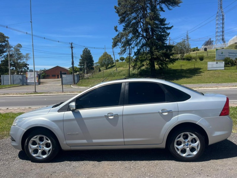 FOCUS 2.0 TITANIUM SEDAN 16V FLEX 4P AUTOMÁTICO - 2012 - FARROUPILHA