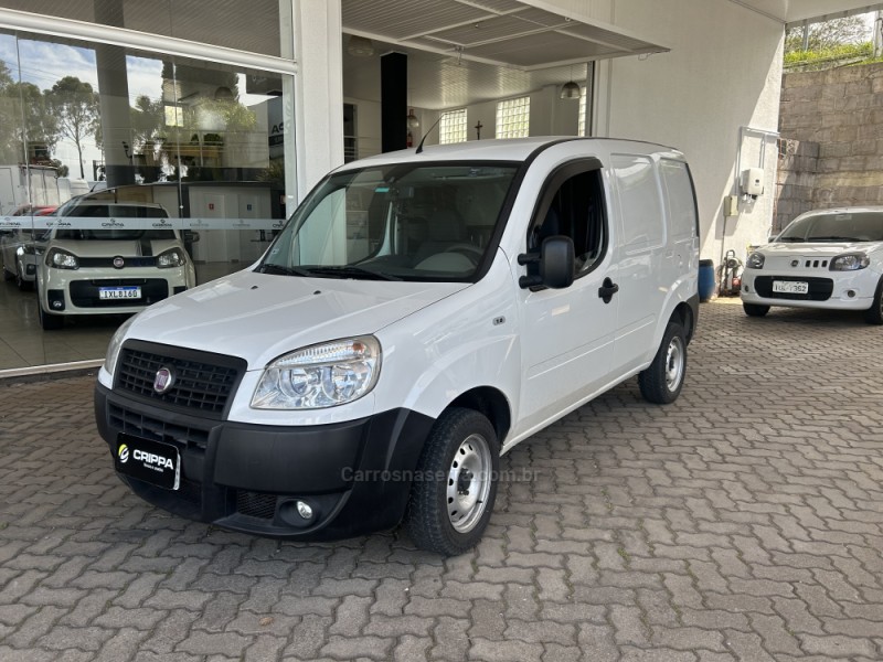 doblo 1.8 mpi cargo 8v gasolina 4p manual 2013 farroupilha