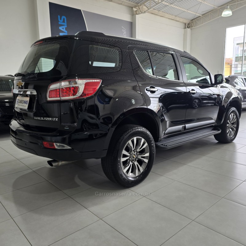 TRAILBLAZER 2.8 LTZ 4X4 16V TURBO DIESEL 4P AUTOMÁTICO - 2017 - SANTA CRUZ DO SUL