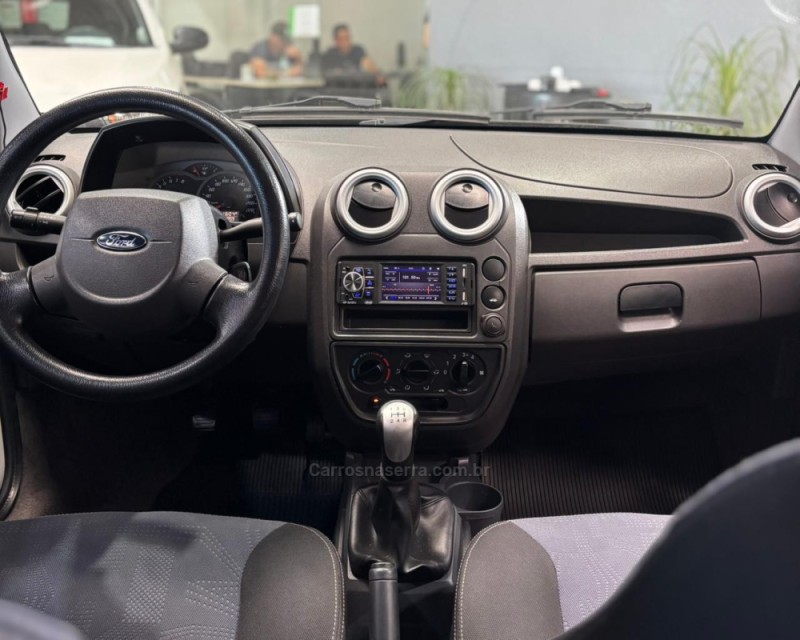 KA 1.0 MPI CLASS 8V FLEX 2P MANUAL - 2013 - VACARIA