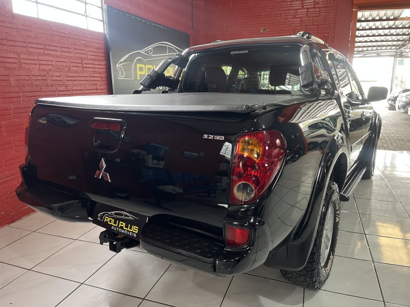 L200 TRITON 3.2 HPE 4X4 CD 16V TURBO INTERCOOLER DIESEL 4P AUTOMÁTICO - 2010 - CAXIAS DO SUL
