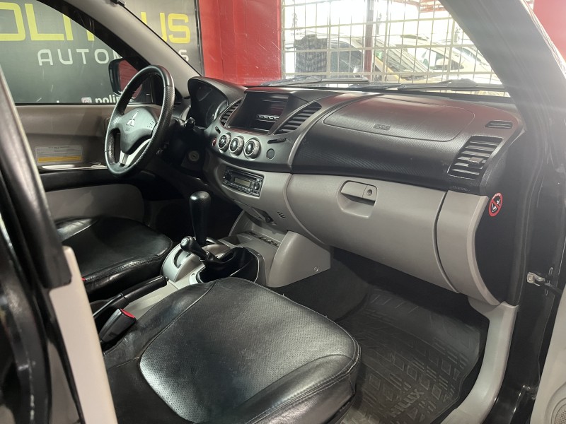 L200 TRITON 3.2 HPE 4X4 CD 16V TURBO INTERCOOLER DIESEL 4P AUTOMÁTICO - 2010 - CAXIAS DO SUL