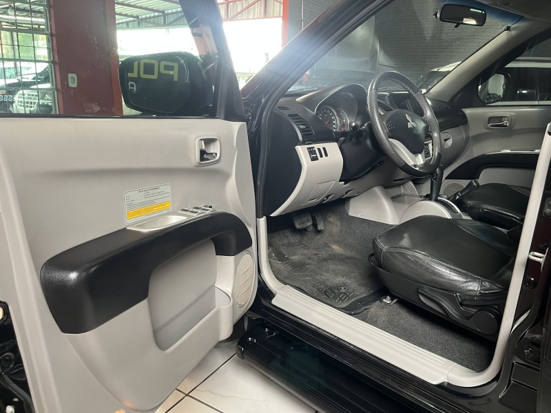 L200 TRITON 3.2 HPE 4X4 CD 16V TURBO INTERCOOLER DIESEL 4P AUTOMÁTICO - 2010 - CAXIAS DO SUL