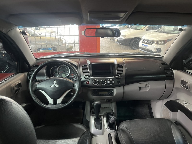 L200 TRITON 3.2 HPE 4X4 CD 16V TURBO INTERCOOLER DIESEL 4P AUTOMÁTICO - 2010 - CAXIAS DO SUL