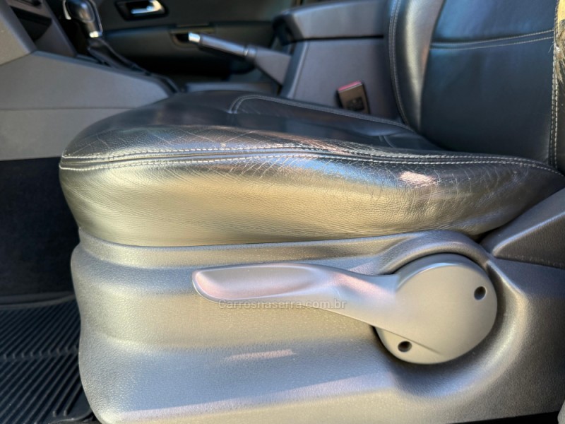 AMAROK 2.0 HIGHLINE 4X4 CD 16V TURBO INTERCOOLER DIESEL 4P AUTOMÁTICO - 2013 - LAGOA VERMELHA