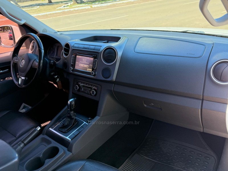 AMAROK 2.0 HIGHLINE 4X4 CD 16V TURBO INTERCOOLER DIESEL 4P AUTOMÁTICO - 2013 - LAGOA VERMELHA