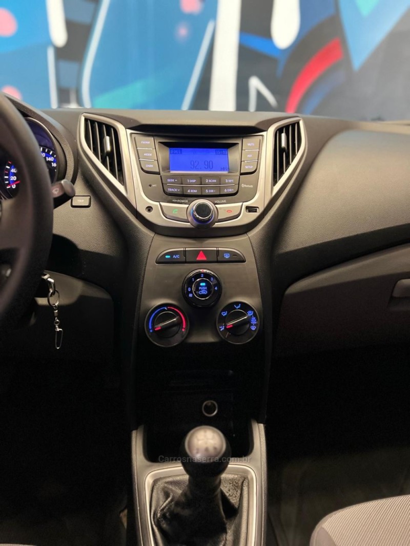 HB20 1.0 COMFORT PLUS 12V FLEX 4P MANUAL - 2014 - NOVO HAMBURGO