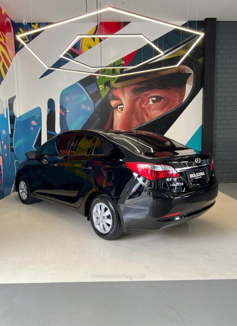 HB20 1.0 COMFORT PLUS 12V FLEX 4P MANUAL - 2014 - NOVO HAMBURGO