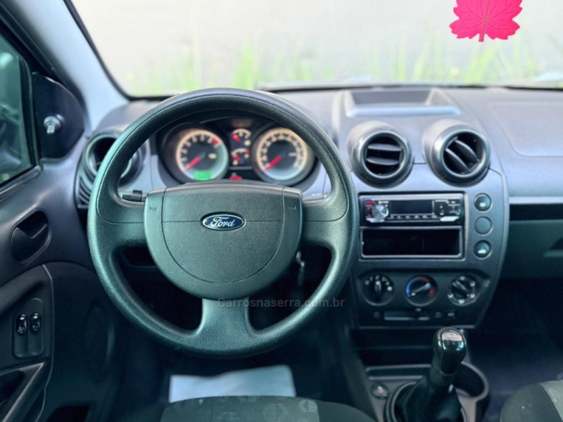 FIESTA 1.0 SE 8V FLEX 4P MANUAL - 2011 - TORRES