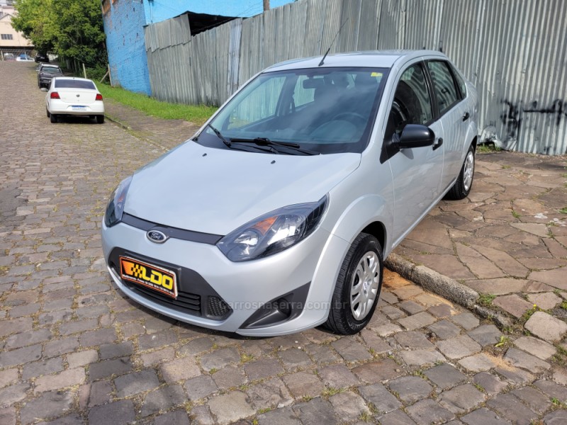 FIESTA 1.6 SE SEDAN 16V FLEX 4P MANUAL - 2011 - CAXIAS DO SUL
