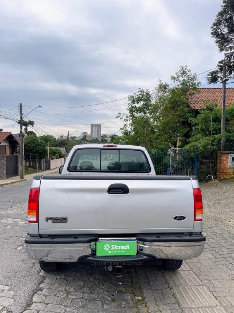 F-250 4.2 XL 4X2 CS TURBO INTERCOOLER DIESEL 2P MANUAL - 2000 - BENTO GONçALVES
