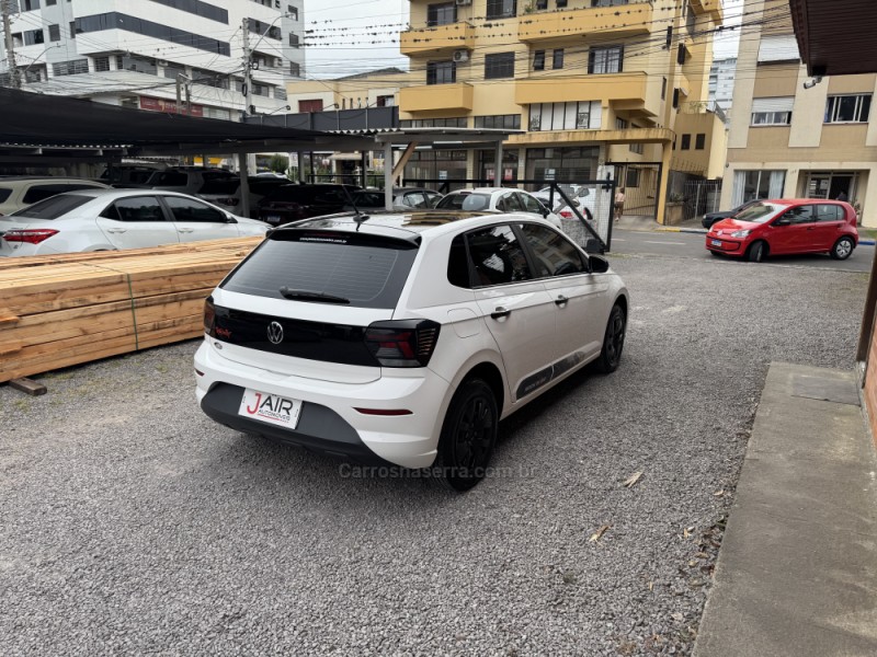 POLO 1.0 MPI ROCK IN RIO 12V FLEX 4P MANUAL - 2025 - GARIBALDI