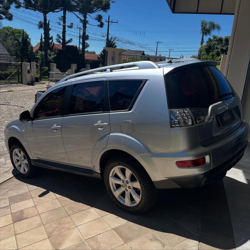 OUTLANDER 3.0 GT 4X4 V6 24V GASOLINA 4P AUTOMÁTICO - 2010 - NOVA PETRóPOLIS