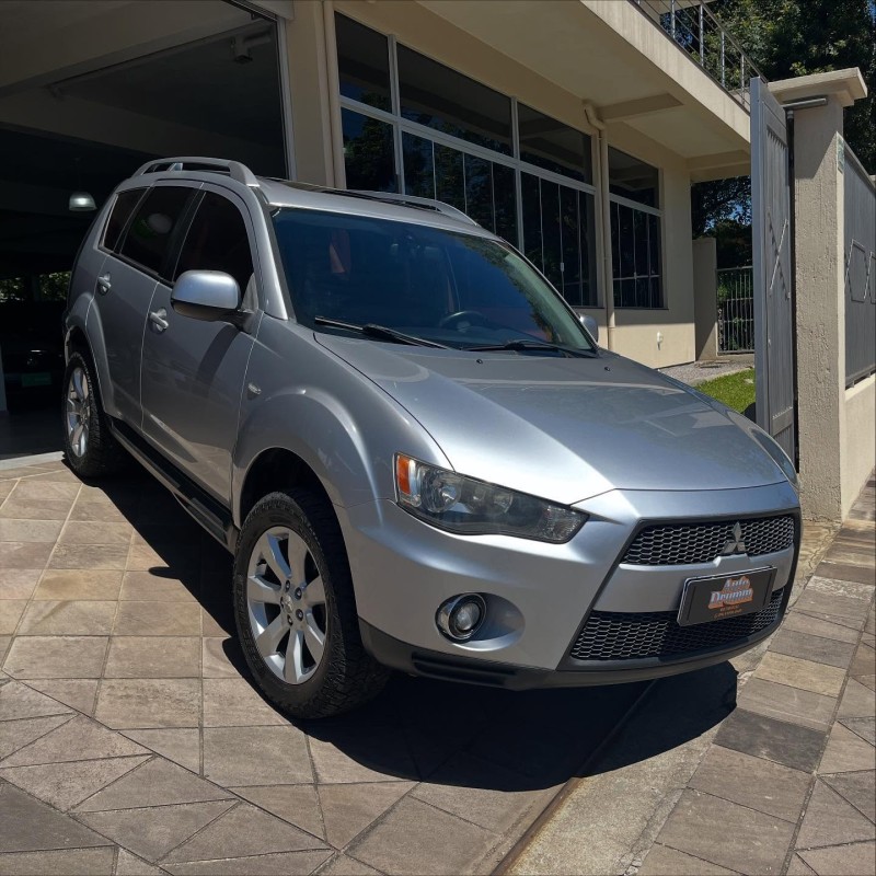 OUTLANDER 3.0 GT 4X4 V6 24V GASOLINA 4P AUTOMÁTICO - 2010 - NOVA PETRóPOLIS