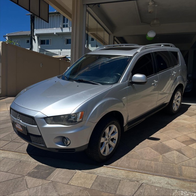 OUTLANDER 3.0 GT 4X4 V6 24V GASOLINA 4P AUTOMÁTICO - 2010 - NOVA PETRóPOLIS