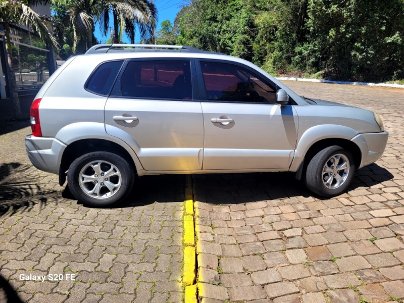 TUCSON 2.0 MPFI GLS 16V 143CV 2WD GASOLINA 4P AUTOMÁTICO - 2015 - NOVA PRATA