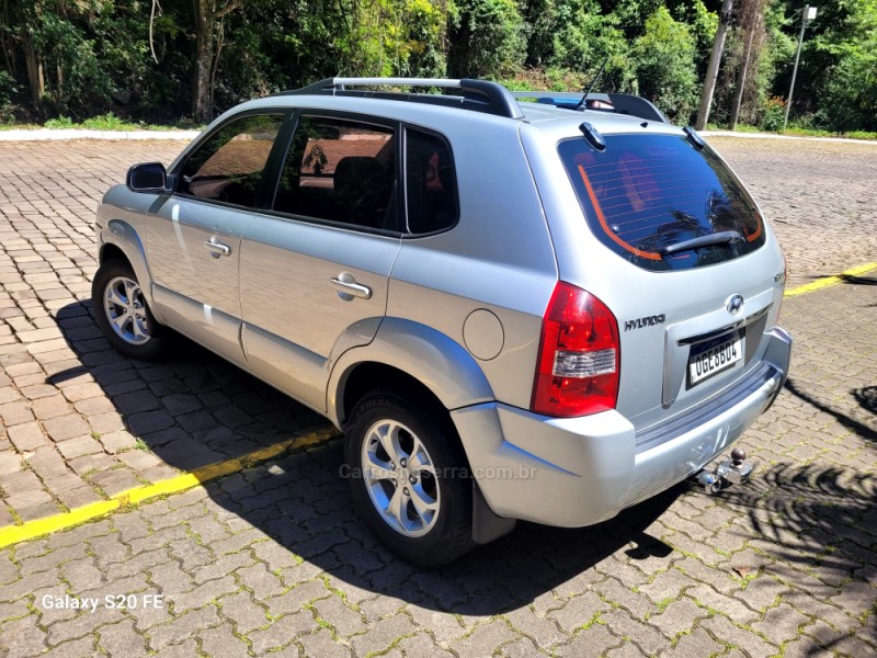 TUCSON 2.0 MPFI GLS 16V 143CV 2WD GASOLINA 4P AUTOMÁTICO - 2015 - NOVA PRATA