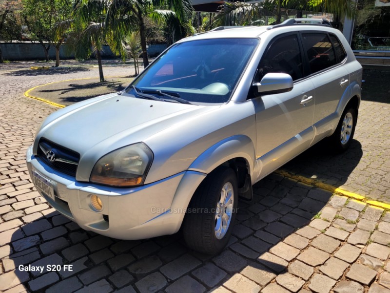 TUCSON 2.0 MPFI GLS 16V 143CV 2WD GASOLINA 4P AUTOMÁTICO - 2015 - NOVA PRATA