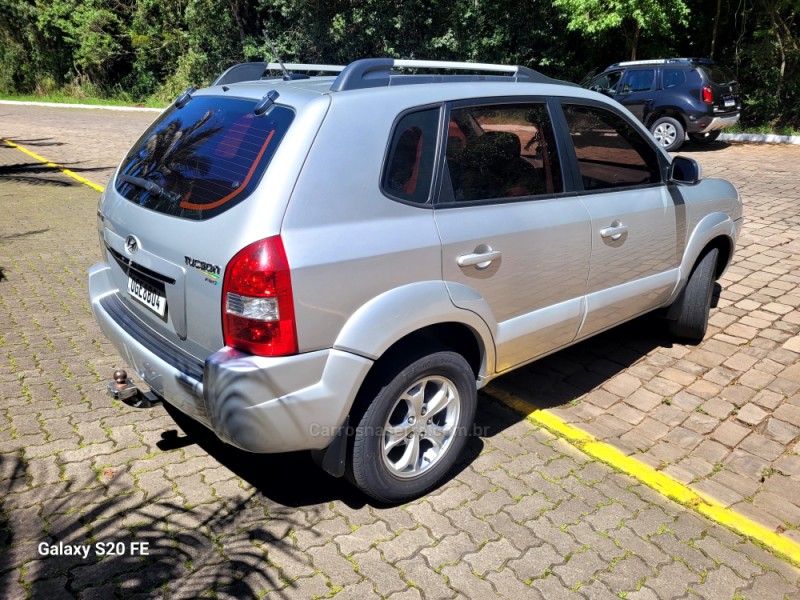 TUCSON 2.0 MPFI GLS 16V 143CV 2WD GASOLINA 4P AUTOMÁTICO - 2015 - NOVA PRATA