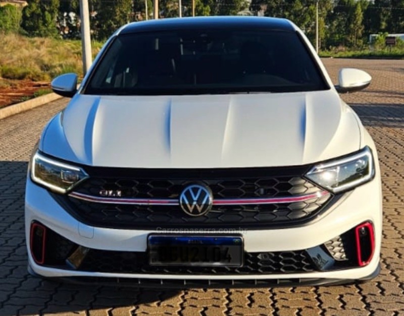 JETTA 2.0 16V TSI GLI 350 GASOLINA 4P AUTOMÁTICO - 2023 - CAXIAS DO SUL