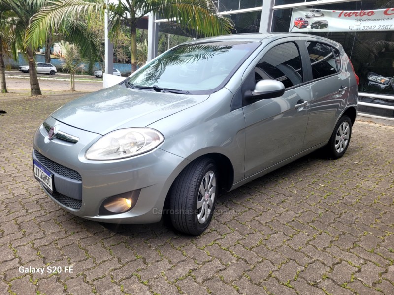 PALIO 1.4 MPI ATTRACTIVE 8V FLEX 4P MANUAL - 2013 - NOVA PRATA