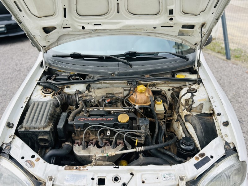 CORSA 1.0 MPF WIND 8V GASOLINA 4P MANUAL - 2000 - CAXIAS DO SUL