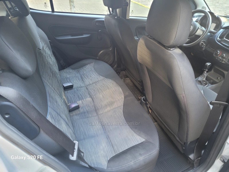 UNO 1.0 EVO ATTRACTIVE 8V FLEX 4P MANUAL - 2020 - NOVA PRATA