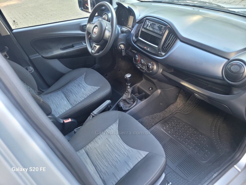 UNO 1.0 EVO ATTRACTIVE 8V FLEX 4P MANUAL - 2020 - NOVA PRATA