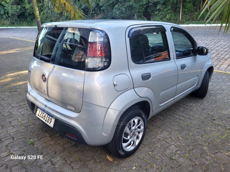 UNO 1.0 EVO ATTRACTIVE 8V FLEX 4P MANUAL - 2020 - NOVA PRATA