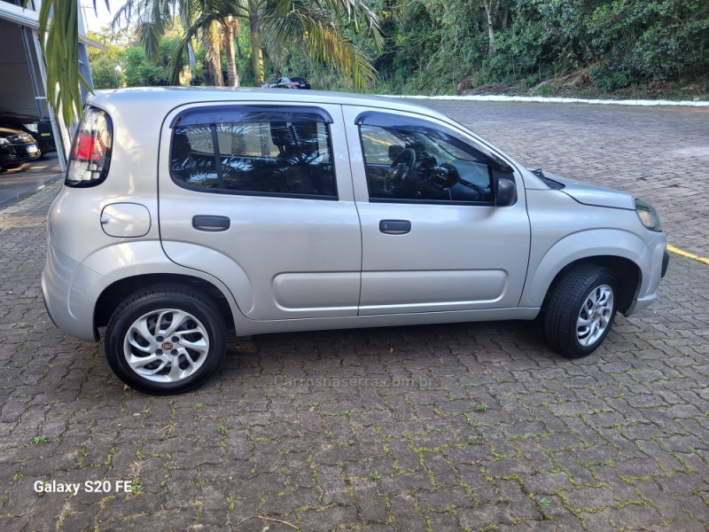 UNO 1.0 EVO ATTRACTIVE 8V FLEX 4P MANUAL - 2020 - NOVA PRATA