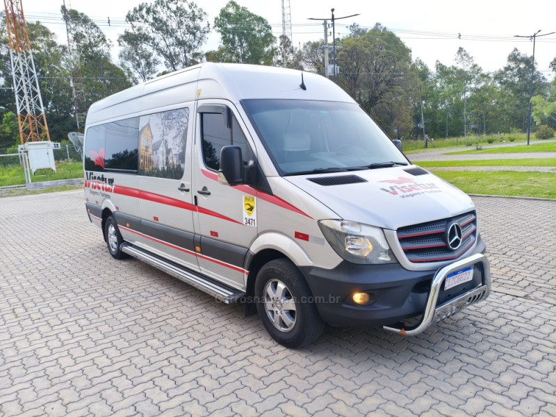 SPRINTER 2.2 415 CDI FURGÃO EXTRA LONGO TETO ALTO 3P DIESEL MANUAL - 2019 - ANTôNIO PRADO