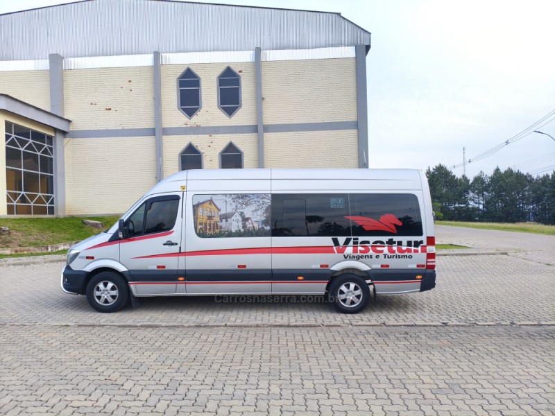 sprinter 2.2 415 cdi furgao extra longo teto alto 3p diesel manual 2019 antonio prado