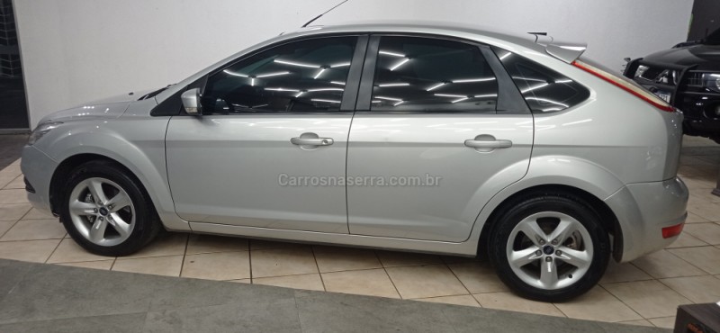 FOCUS 2.0 SE PLUS 16V FLEX 4P AUTOMÁTICO - 2012 - CAXIAS DO SUL