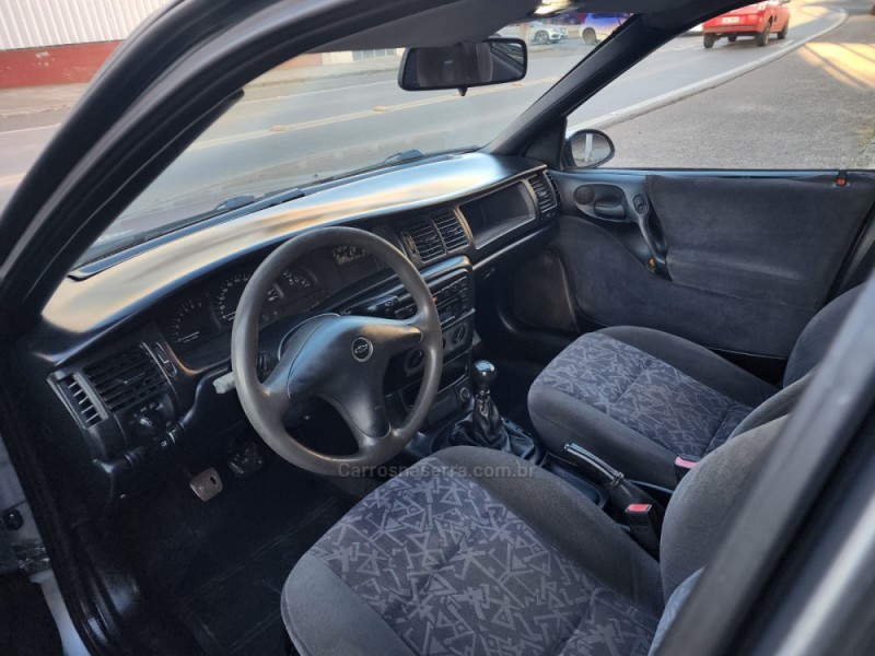 VECTRA 2.0 MPFI GLS 8V GASOLINA 4P MANUAL - 1997 - VACARIA
