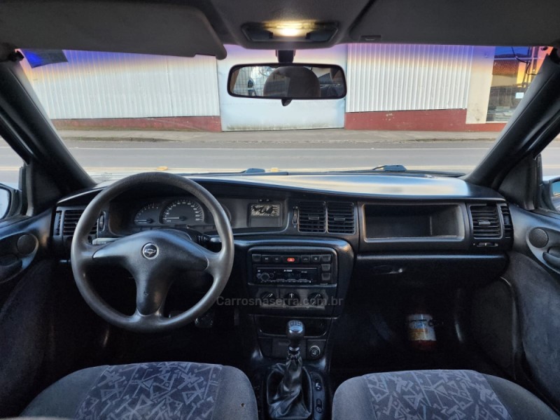 VECTRA 2.0 MPFI GLS 8V GASOLINA 4P MANUAL - 1997 - VACARIA
