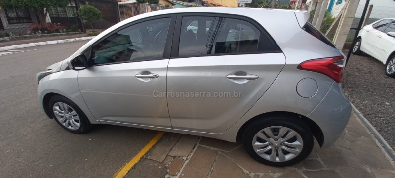 HB20 1.0 12V LIMITED FLEX 4P MANUAL - 2017 - PICADA CAFé