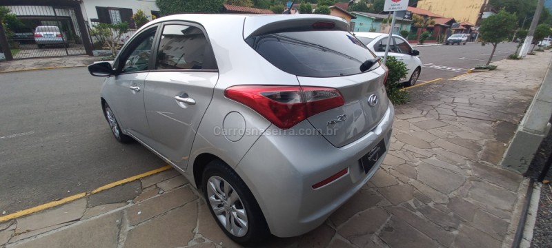 HB20 1.0 12V LIMITED FLEX 4P MANUAL - 2017 - PICADA CAFé