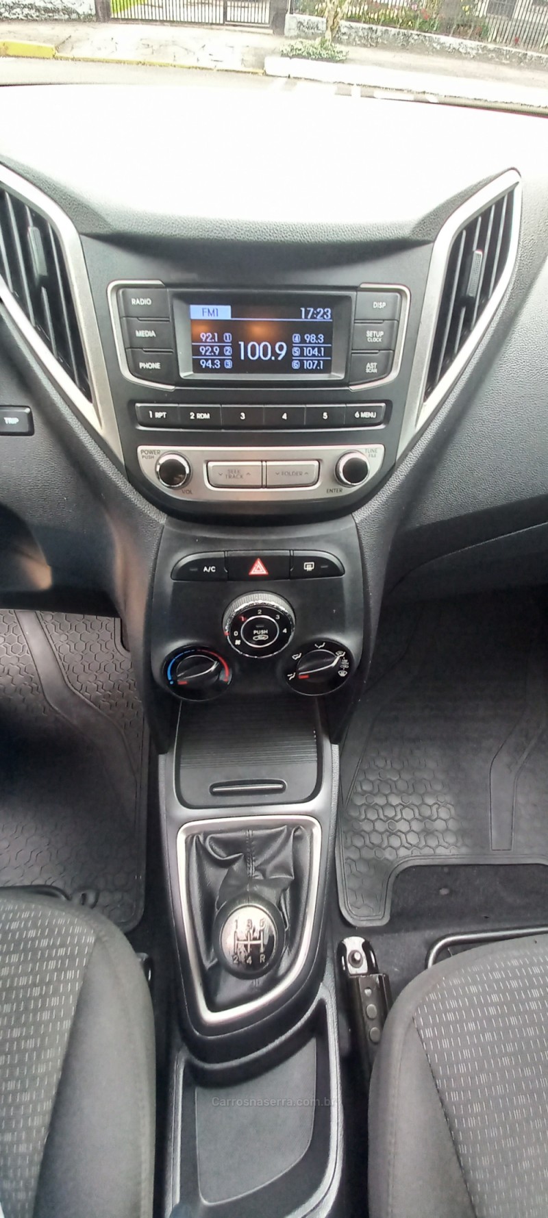 HB20 1.0 12V LIMITED FLEX 4P MANUAL - 2017 - PICADA CAFé