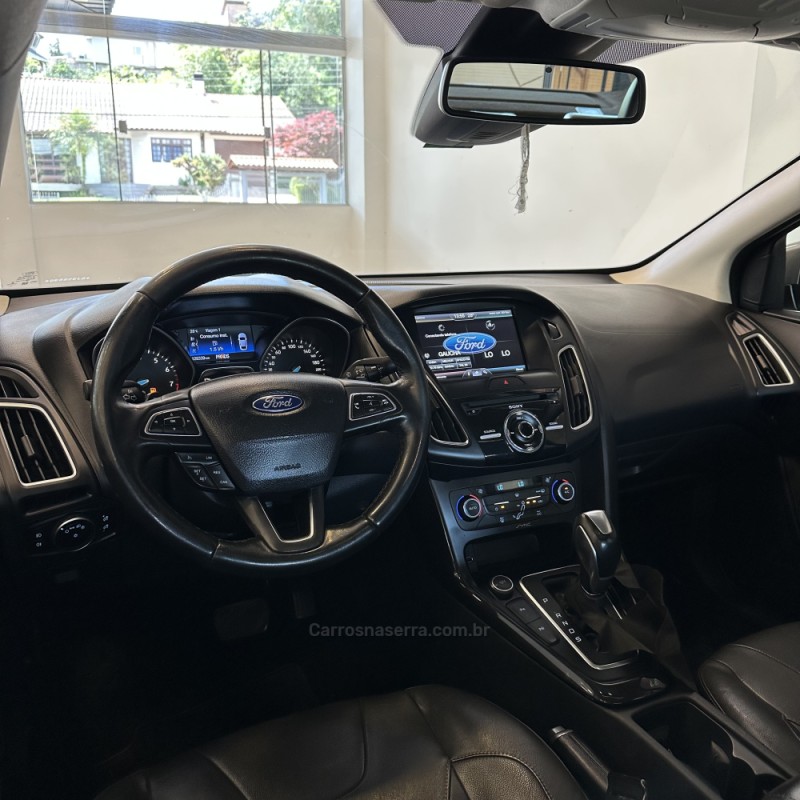FOCUS 2.0 TITANIUM PLUS SEDAN 16V FLEX 4P AUTOMÁTICO - 2016 - FARROUPILHA