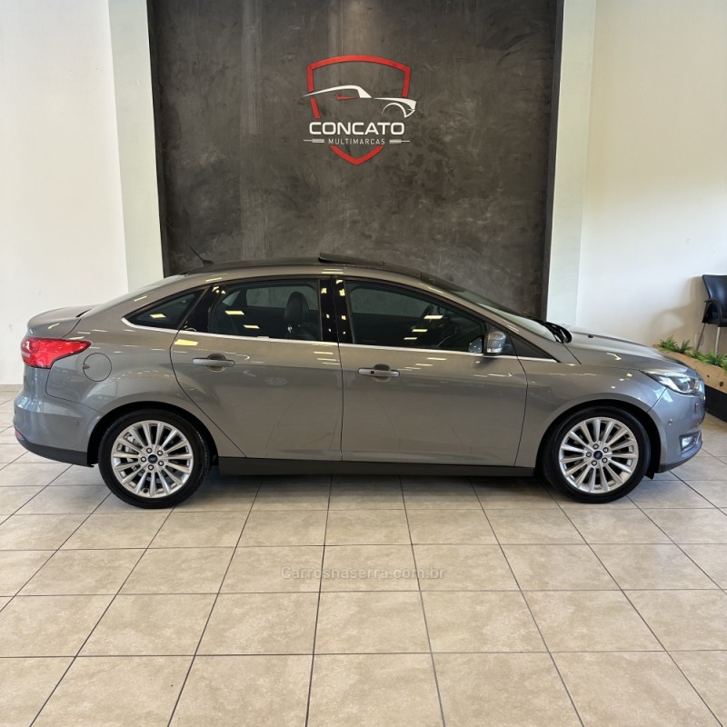 FOCUS 2.0 TITANIUM PLUS SEDAN 16V FLEX 4P AUTOMÁTICO - 2016 - FARROUPILHA