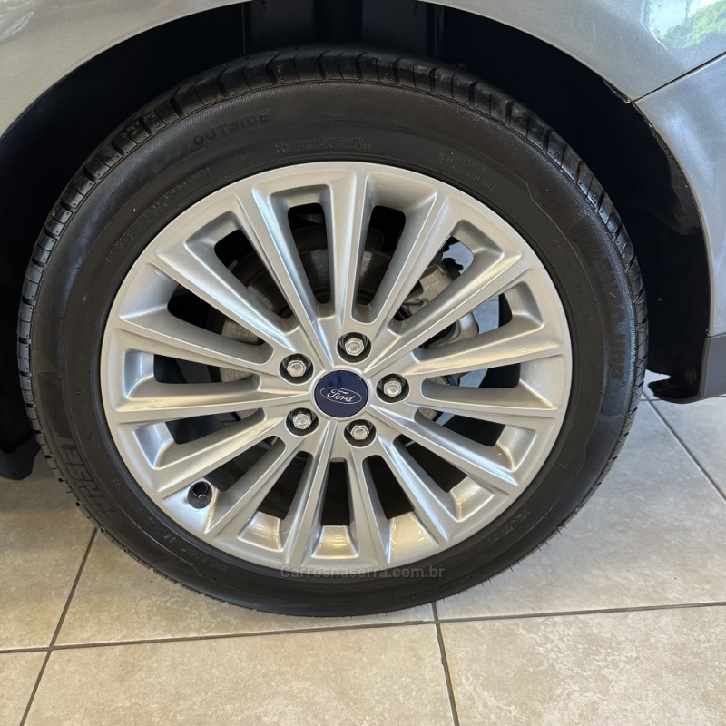 FOCUS 2.0 TITANIUM PLUS SEDAN 16V FLEX 4P AUTOMÁTICO - 2016 - FARROUPILHA