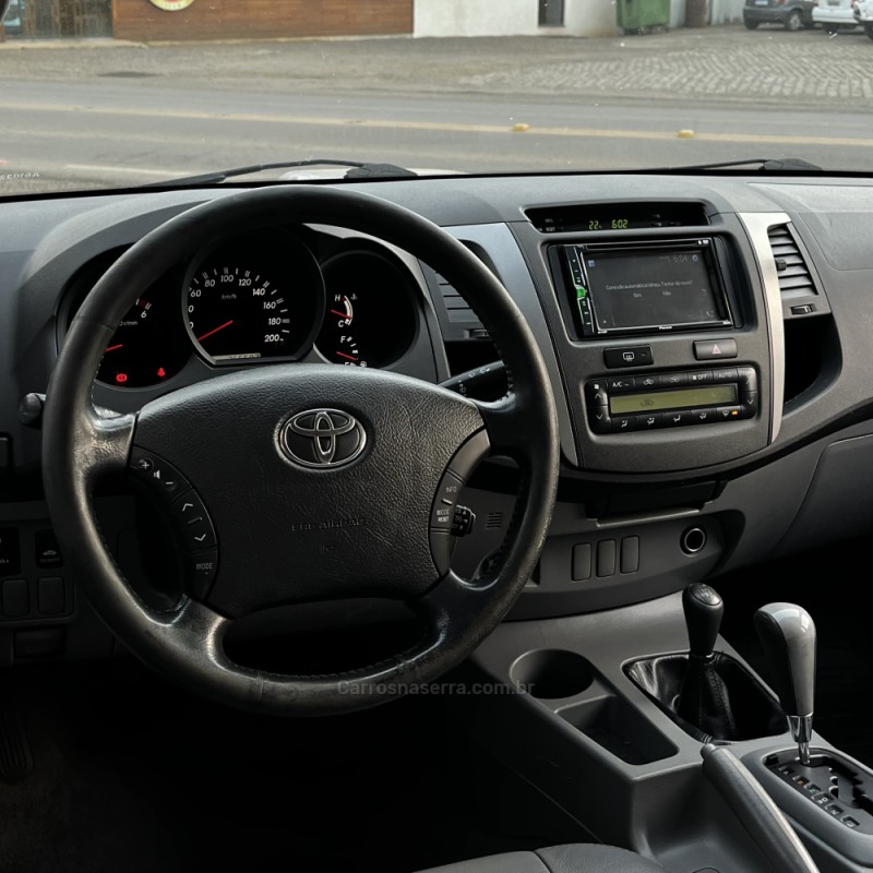 HILUX 3.0 SRV 4X4 CD 16V TURBO INTERCOOLER DIESEL 4P AUTOMÁTICO - 2010 - VACARIA