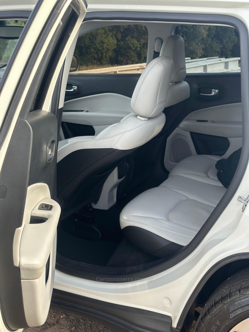 COMPASS 2.0 16V FLEX LONGITUDE AUTOMÁTICO - 2018 - CAXIAS DO SUL