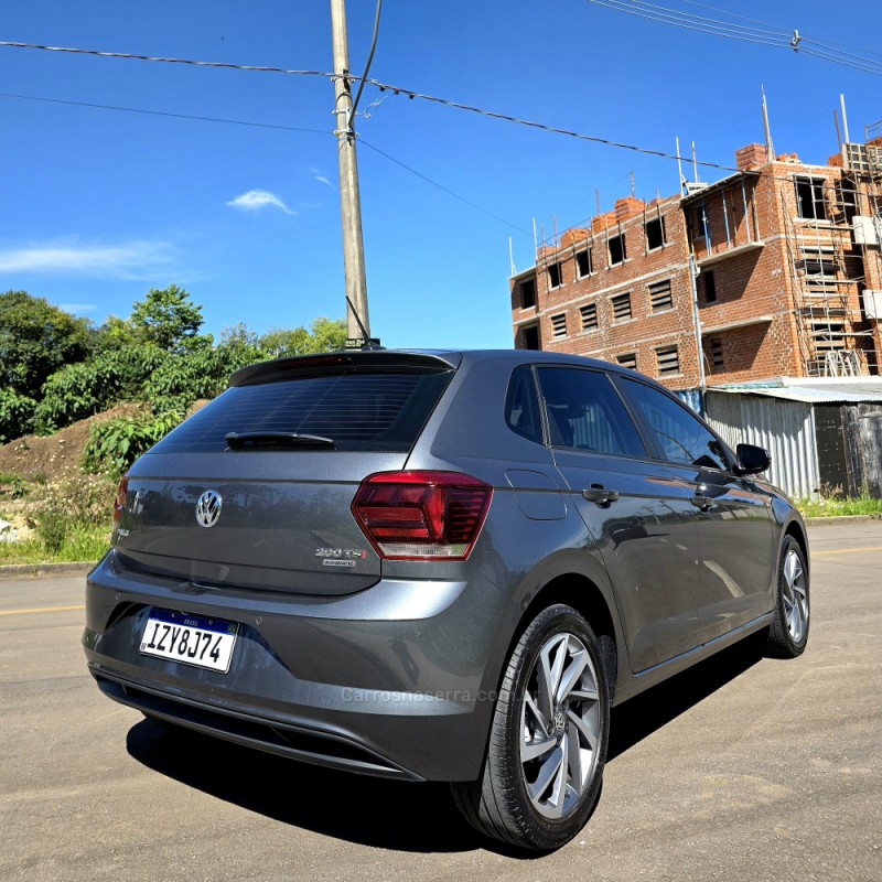 POLO 1.0	200 TSI HIGHLINE AUTOMÁTICO  - 2020 - CAXIAS DO SUL