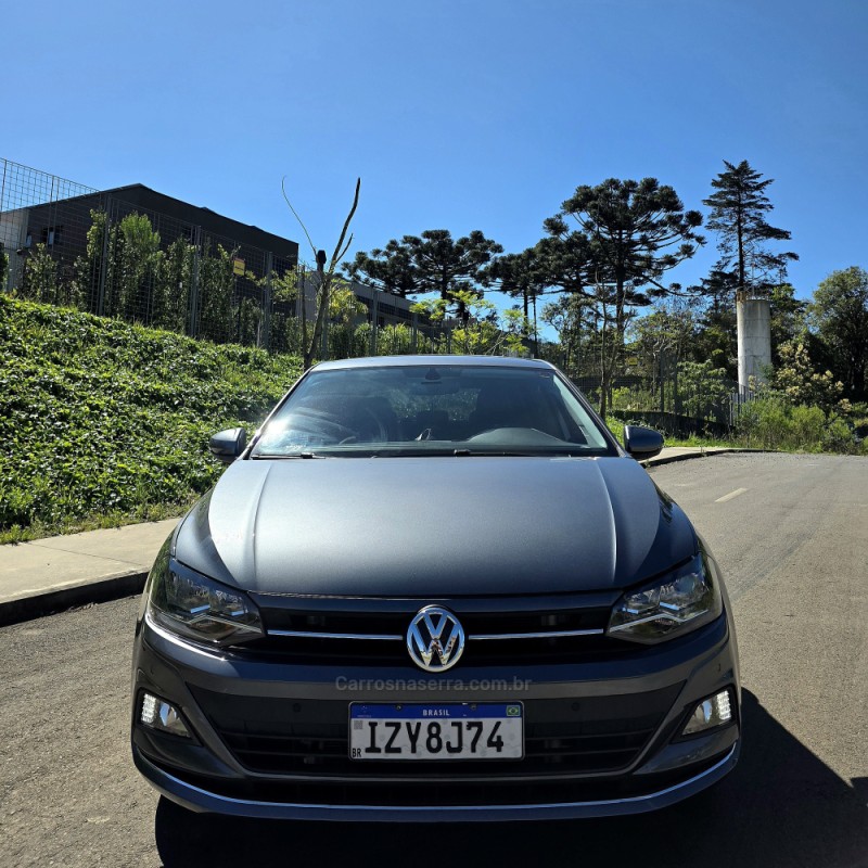 POLO 1.0	200 TSI HIGHLINE AUTOMÁTICO  - 2020 - CAXIAS DO SUL