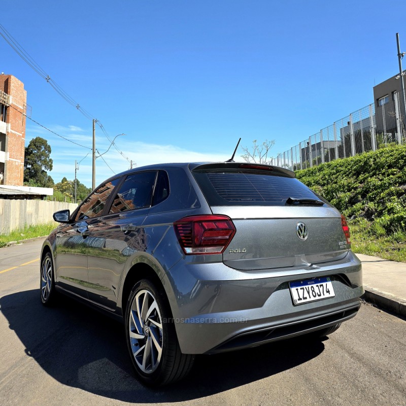 POLO 1.0	200 TSI HIGHLINE AUTOMÁTICO  - 2020 - CAXIAS DO SUL