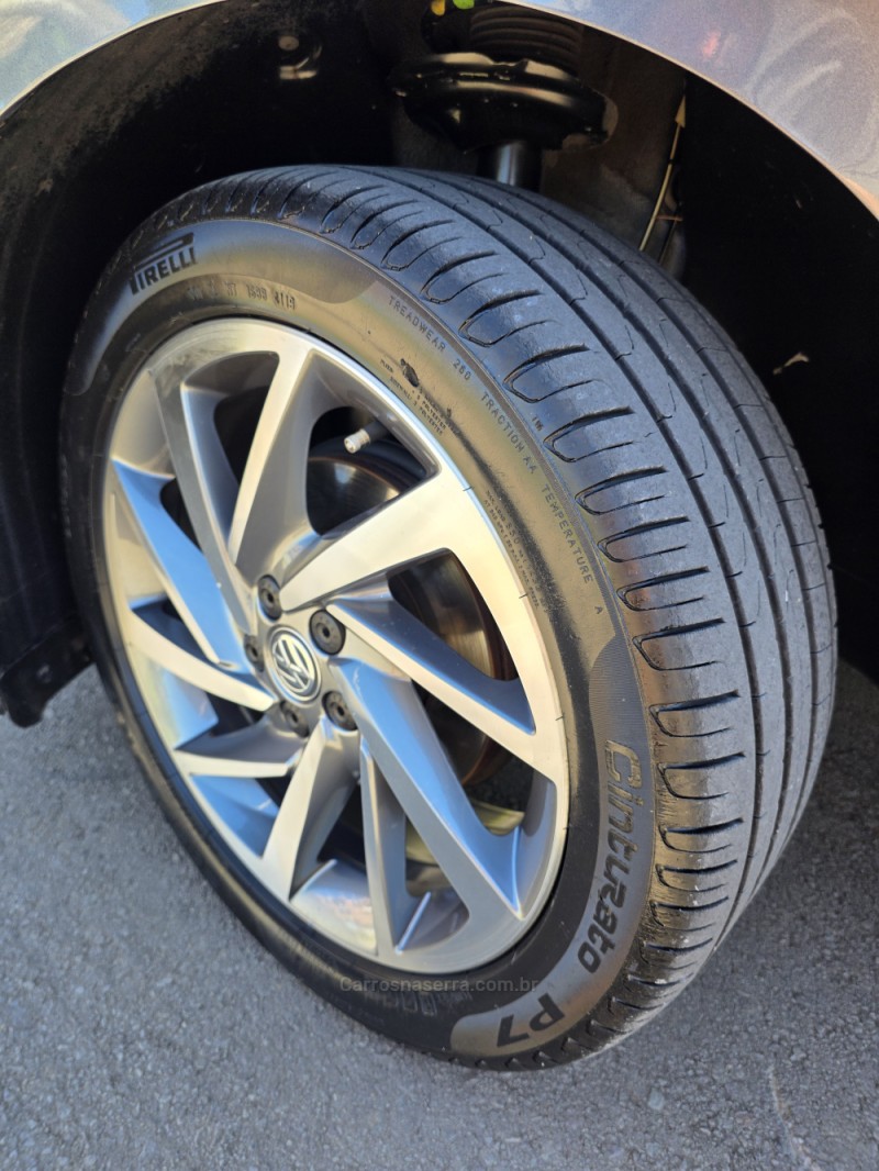 POLO 1.0	200 TSI HIGHLINE AUTOMÁTICO  - 2020 - CAXIAS DO SUL