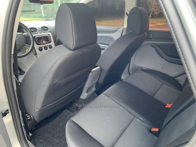FOCUS 2.0 FC 16V GASOLINA 4P MANUAL - 2009 - GUAPORé