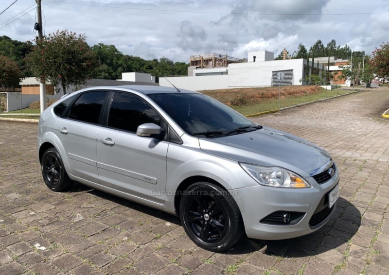 FOCUS 2.0 FC 16V GASOLINA 4P MANUAL
