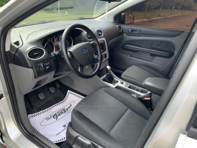 FOCUS 2.0 FC 16V GASOLINA 4P MANUAL - 2009 - GUAPORé